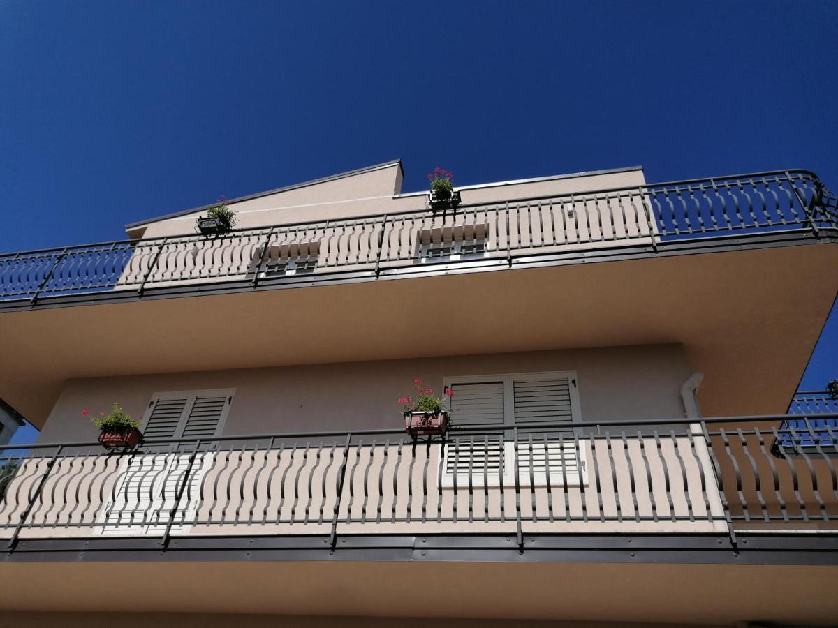 Nnakkara Guest House Санто-Стефано-ди-Камастра Экстерьер фото